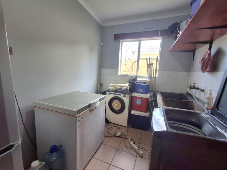 4 Bedroom Property for Sale in Summerpride Eastern Cape